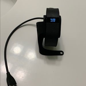 Fitbit Charge HR With Stand